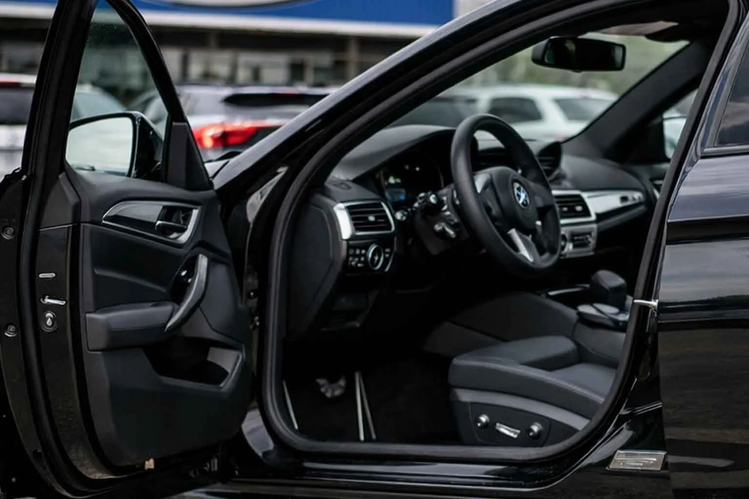алон BMW X5 з аукціону США — стан та комплектація CAR IN UA